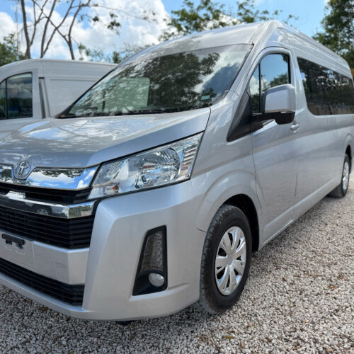 Toyota Hiace 2021