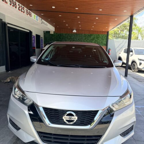 Nissan Versa 2021